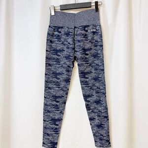 AYBL Camo Seamless Leggings Navy Blue Medium NWT